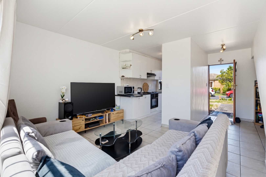 2 Bedroom Property for Sale in Protea Heights Western Cape